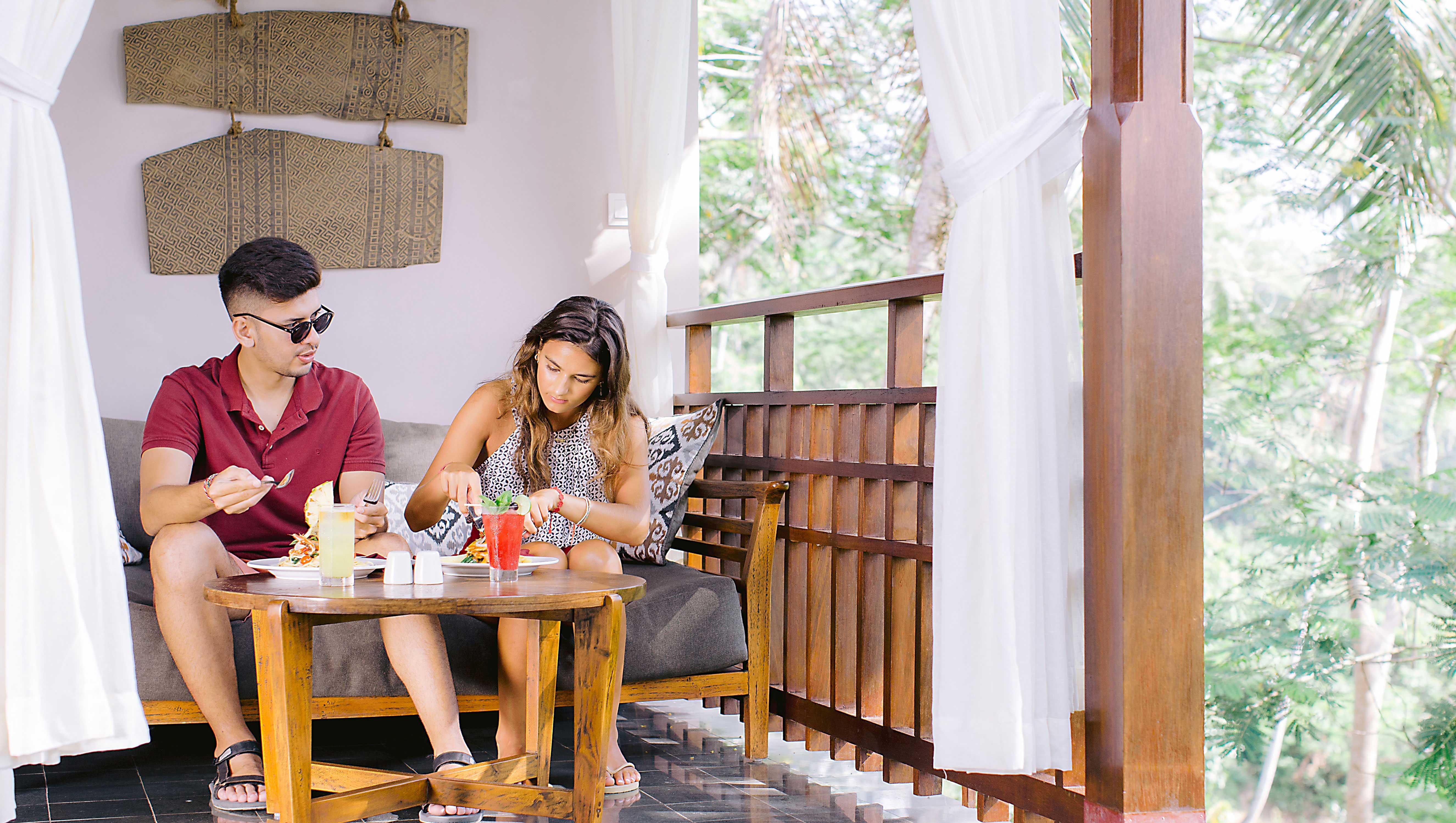 Tejaprana Resort & Spa Ubud  Exterior photo A couple at the resort