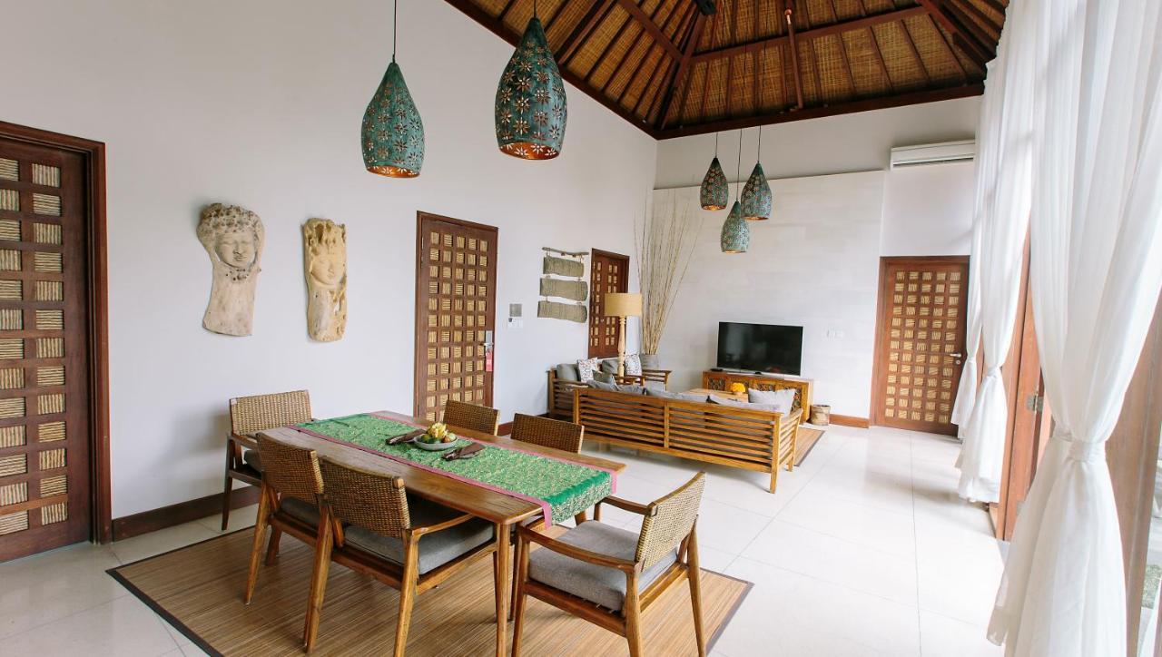 Tejaprana Resort & Spa Ubud  Exterior photo Interior of a villa at the resort